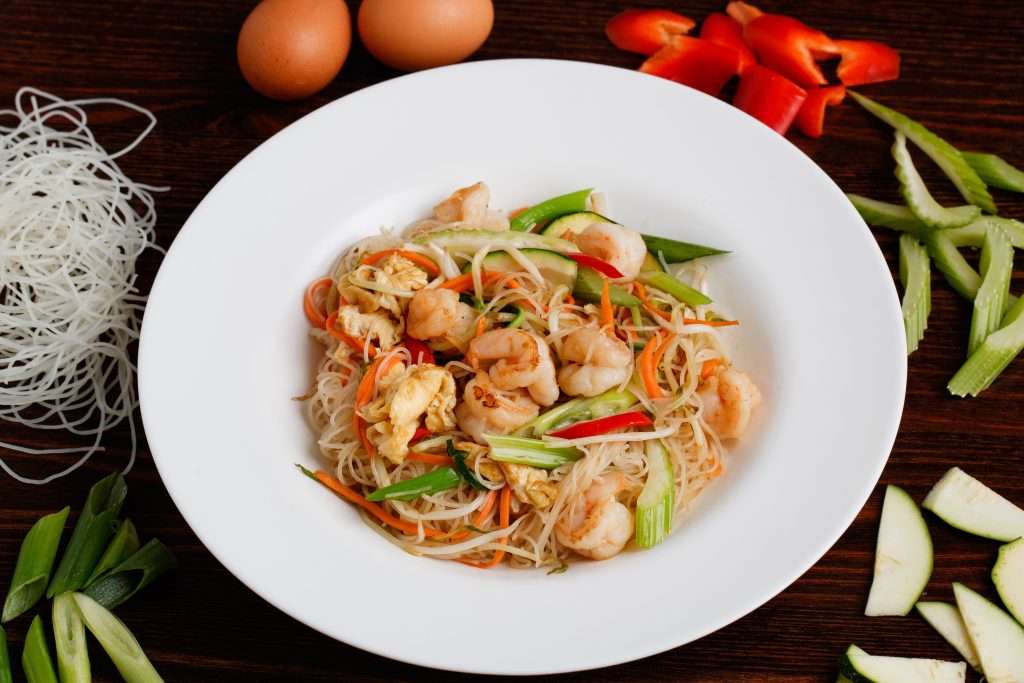 a-plate-of-shrimpandnoodles