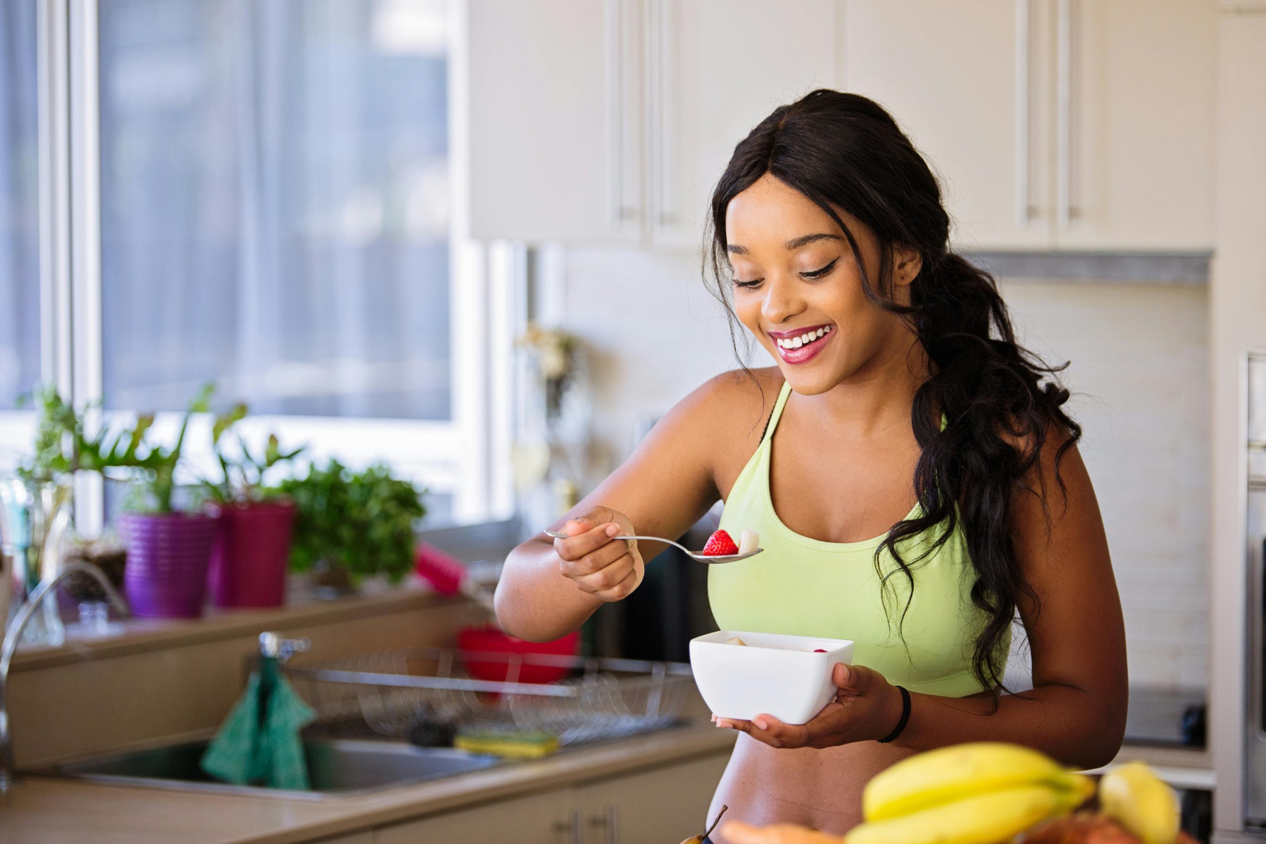 a-woman-eating-healthy